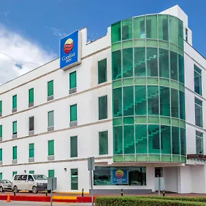 Comfort Aeropuerto 4*, Cancún México
